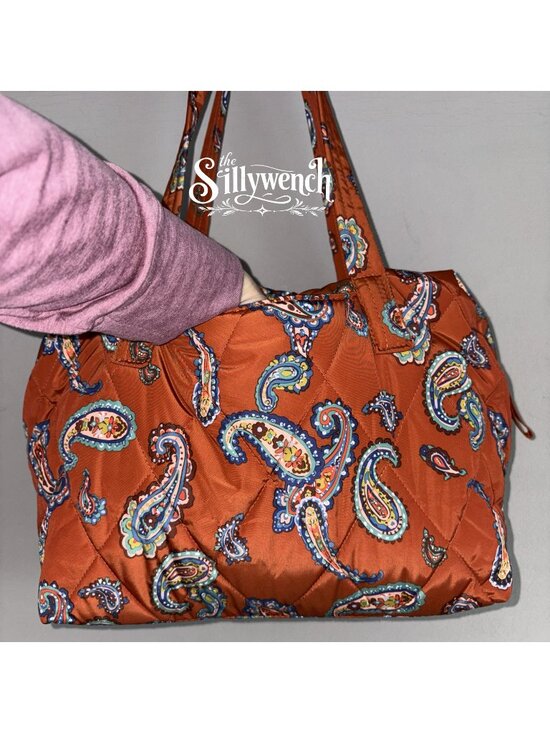 Manor Paisley – Vera Bradley Outlet Store Vera Bradley Manor Paisley Slouchy Satchel in Ultralight